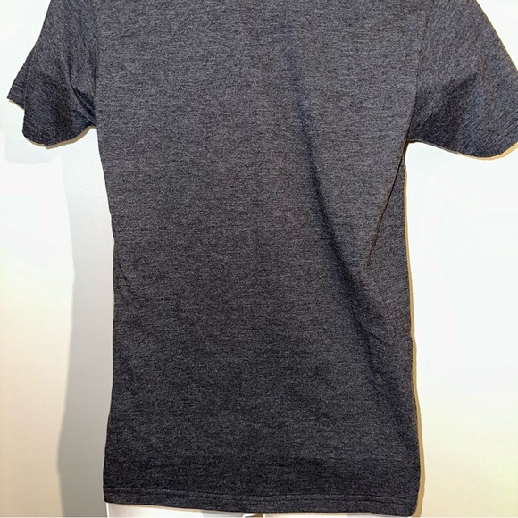 Men’s vans graphic T-Shirt heather gray with red and white logo size small 🆕 - Picture 11 of 12